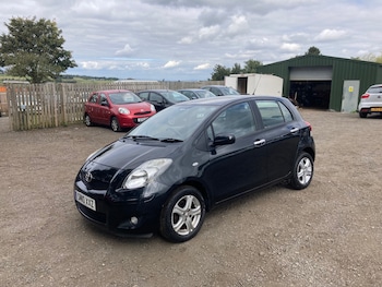 Used Toyota Yaris 2010 for sale - 75948342: Photo