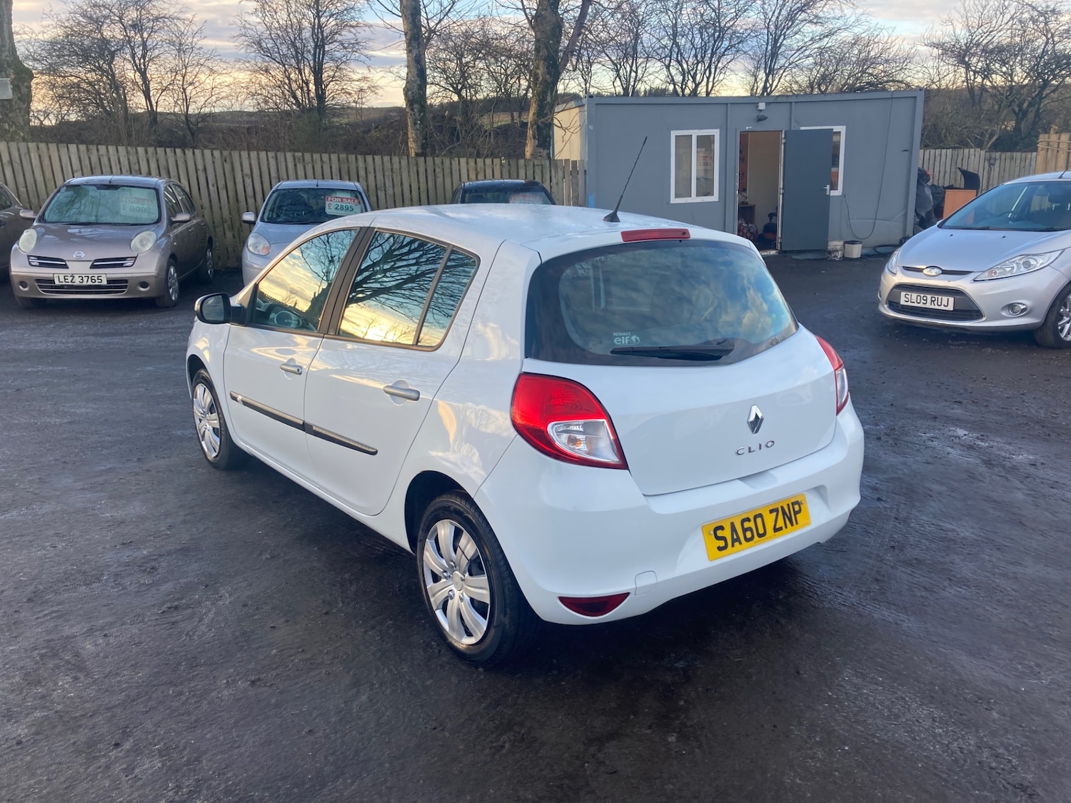 Used Renault Clio 2010 for sale - 77129099: Photo 3