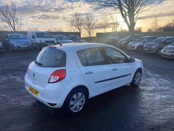 Used Renault Clio 2010 for sale - 77129099: Photo