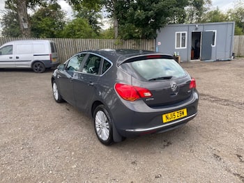 Used Vauxhall Astra 2015 for sale - 79632847: Photo