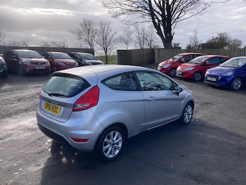 Used Ford Fiesta 2010 for sale - 77802605: Photo