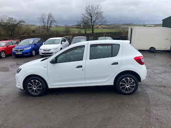 Used Dacia Sandero 2016 for sale - 77420973: Photo