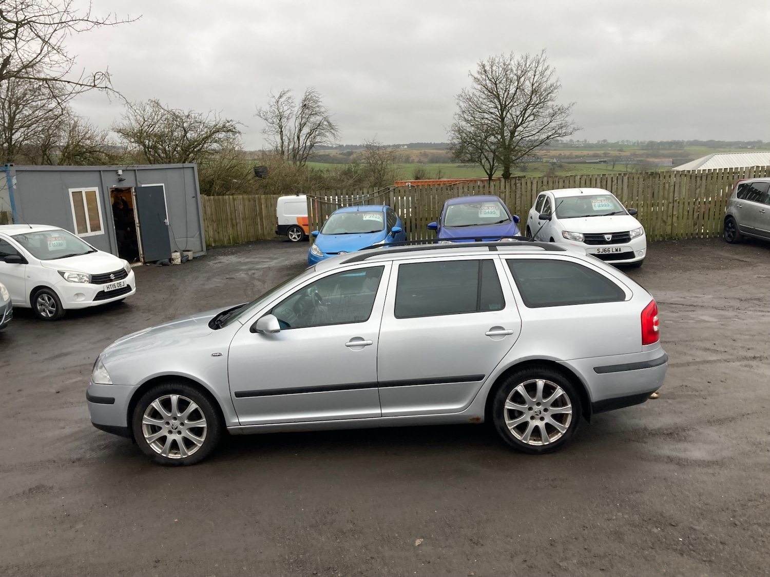 Used Skoda Octavia 2009 for sale - 77516176: Photo 2