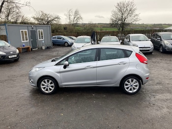 Used Ford Fiesta 2010 for sale - 76663072: Photo