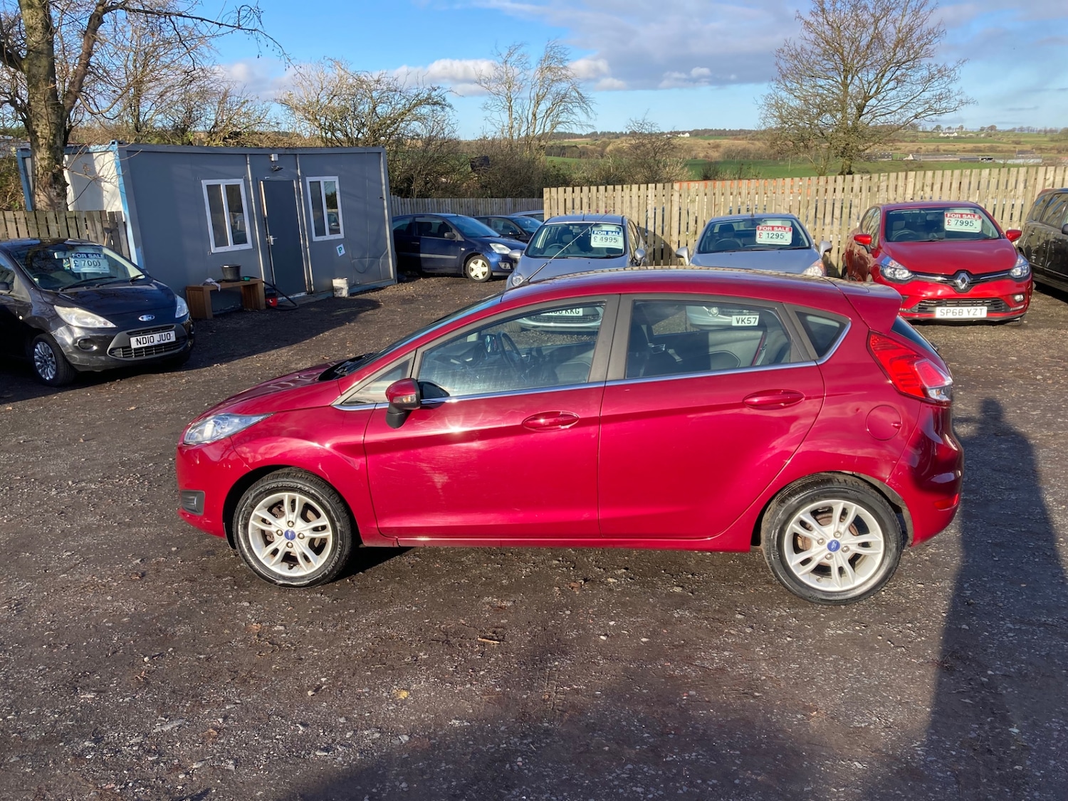Used Ford Fiesta 2015 for sale - 76577371: Photo 2