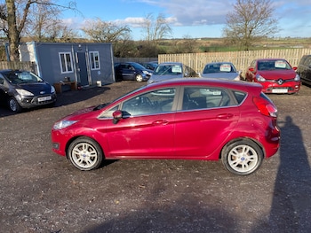 Used Ford Fiesta 2015 for sale - 76577371: Photo