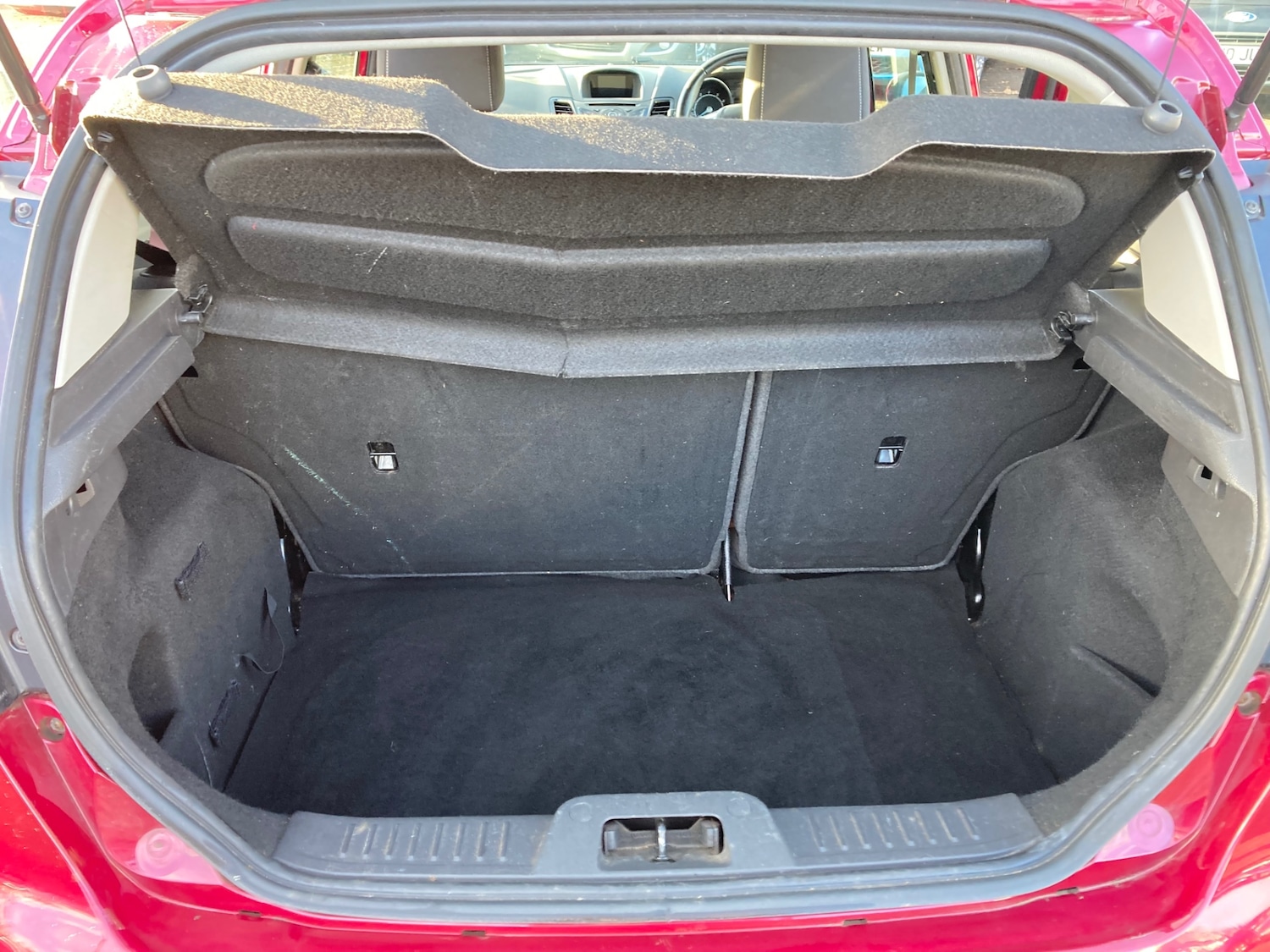 Used Ford Fiesta 2015 for sale - 76577371: Photo 9