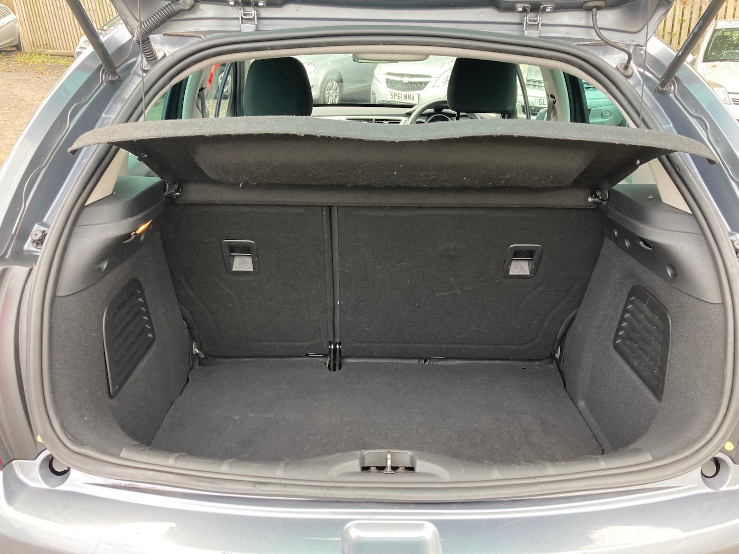 Used Citroen C3 2011 for sale - 76048761: Photo 9