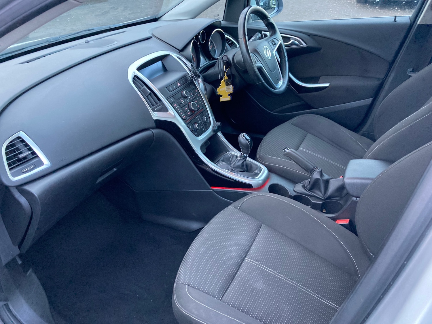 Used Vauxhall Astra 2012 for sale - 77173279: Photo 7