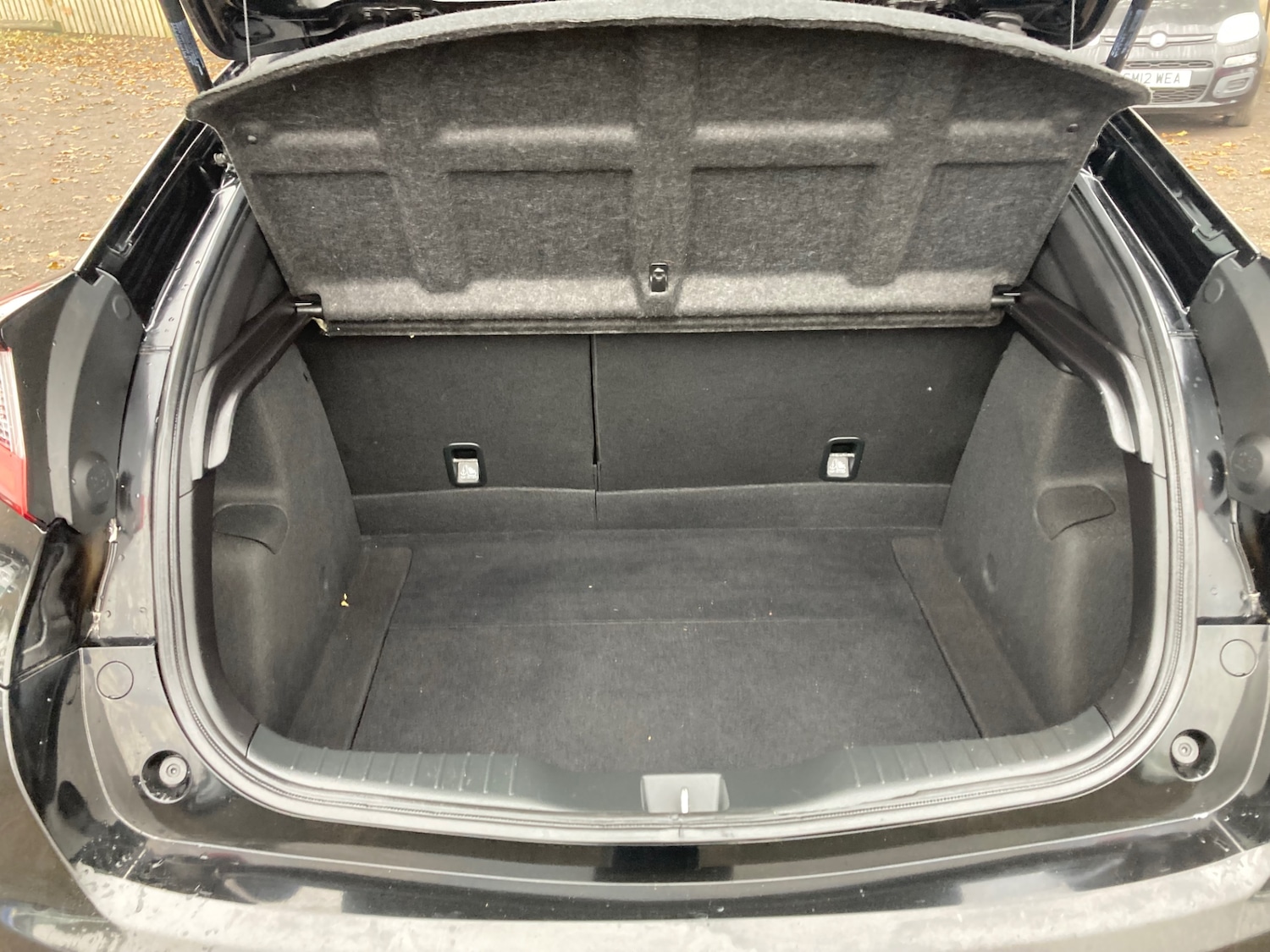 Used Honda Civic 2017 for sale - 76302521: Photo 8