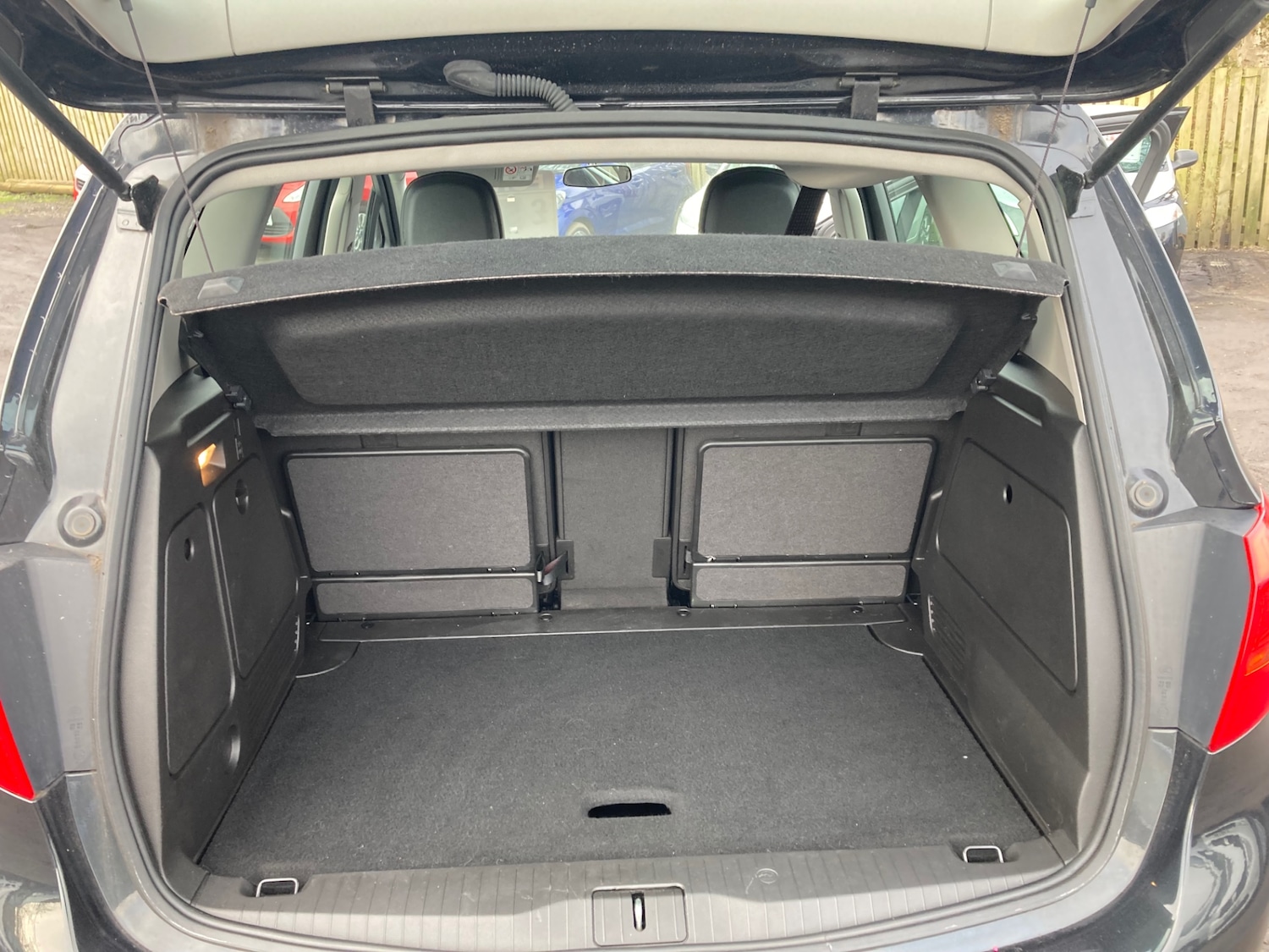 Used Vauxhall Meriva 2015 for sale - 77610464: Photo 9