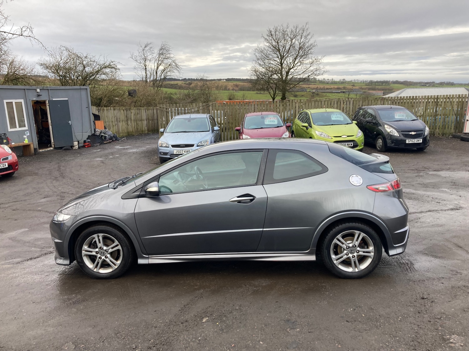 Used Honda Civic 2011 for sale - 77357680: Photo 2