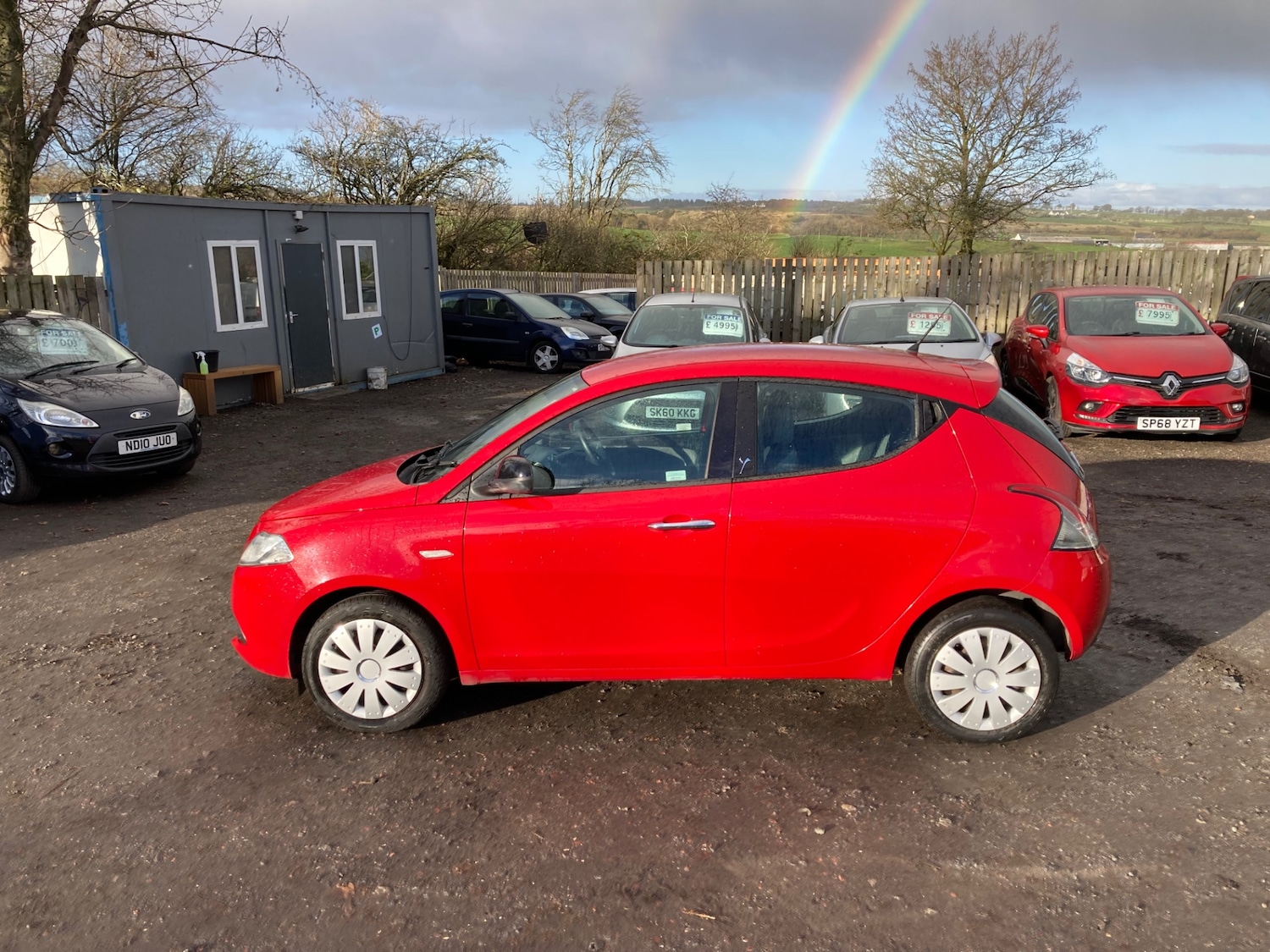 Used Chrysler Ypsilon 2013 for sale - 76662955: Photo 2