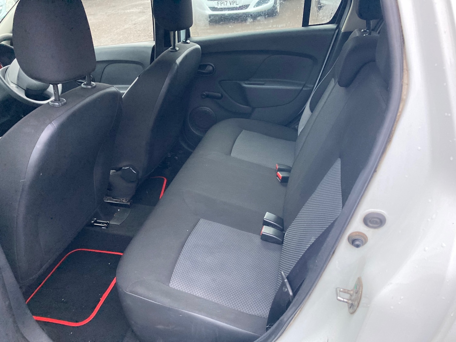 Used Dacia Sandero Stepway 2016 for sale - 77129182: Photo 8