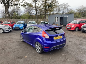 Used Ford Fiesta 2016 for sale - 76567854: Photo