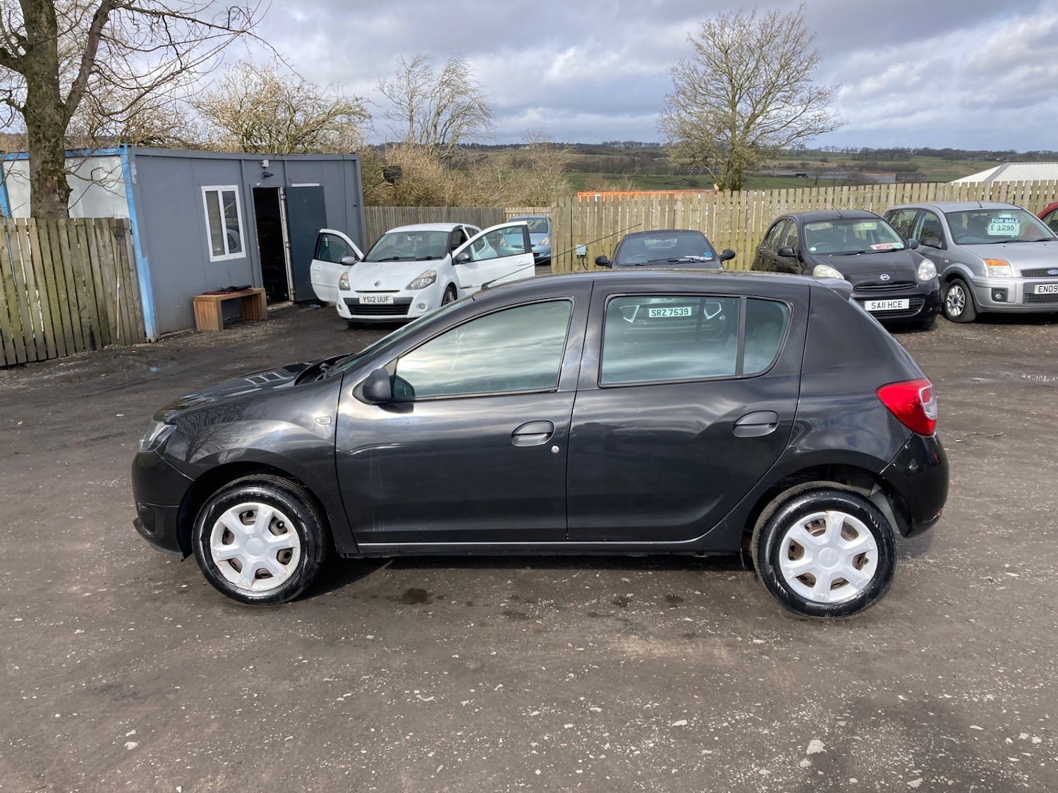 Used Dacia Sandero 2015 for sale - 77968291: Photo 2