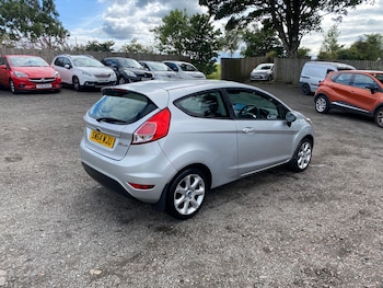 Used Ford Fiesta 2015 for sale - 79596603: Photo