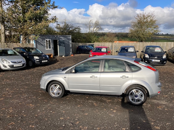 Used Ford Focus 2006 for sale - 76319689: Photo 2