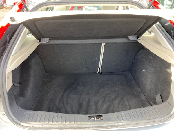 Used Ford Focus 2006 for sale - 76319689: Photo 9