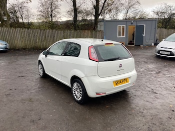 Used Fiat Punto 2014 for sale - 76526080: Photo
