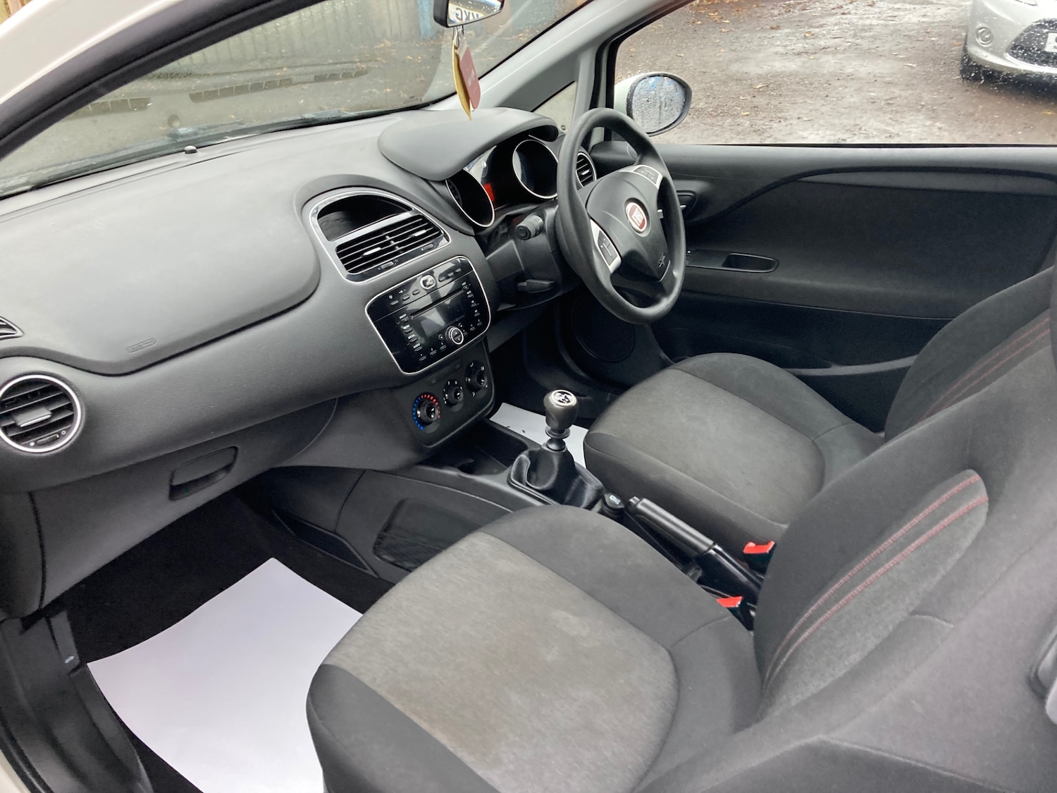 Used Fiat Punto 2014 for sale - 76526080: Photo 7