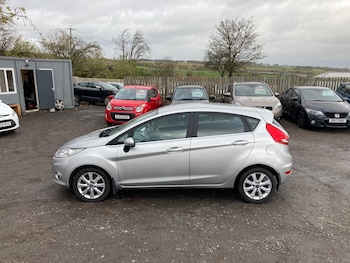 Used Ford Fiesta 2010 for sale - 76521195: Photo