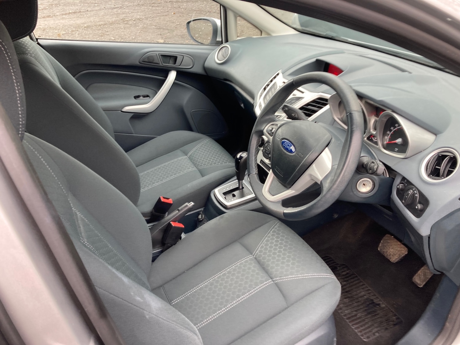 Used Ford Fiesta 2010 for sale - 76521195: Photo 7