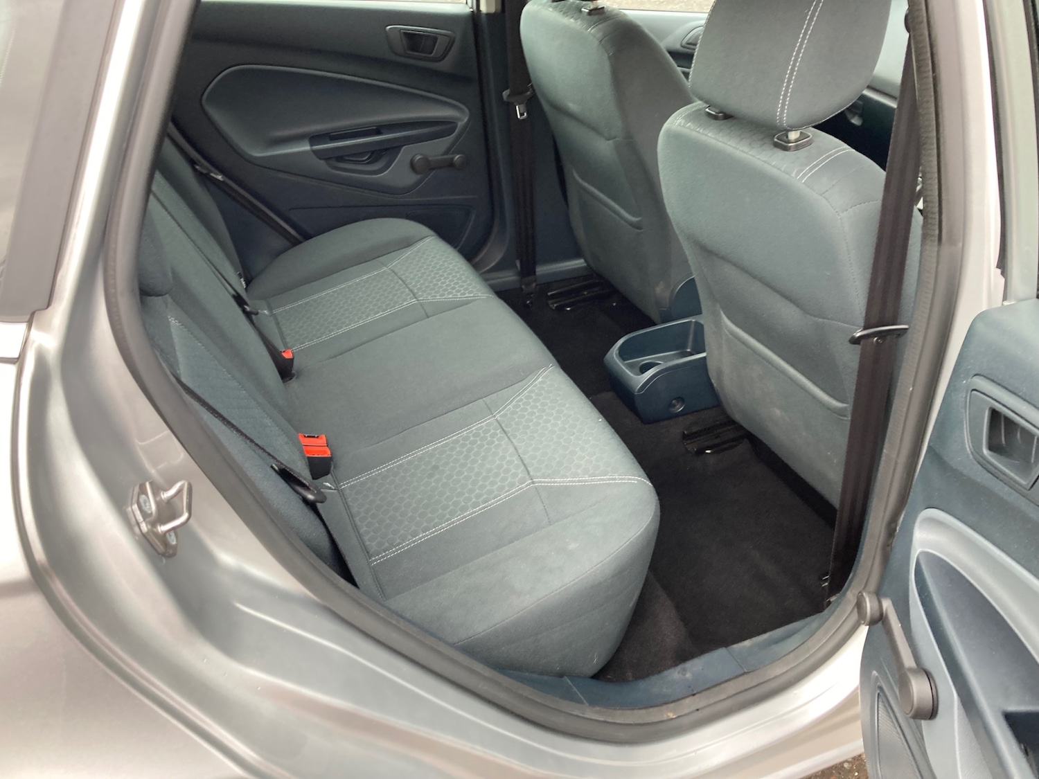 Used Ford Fiesta 2010 for sale - 76521195: Photo 8