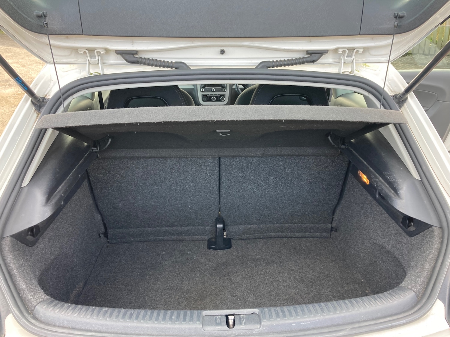 Used Volkswagen Scirocco 2013 for sale - 78210940: Photo 9