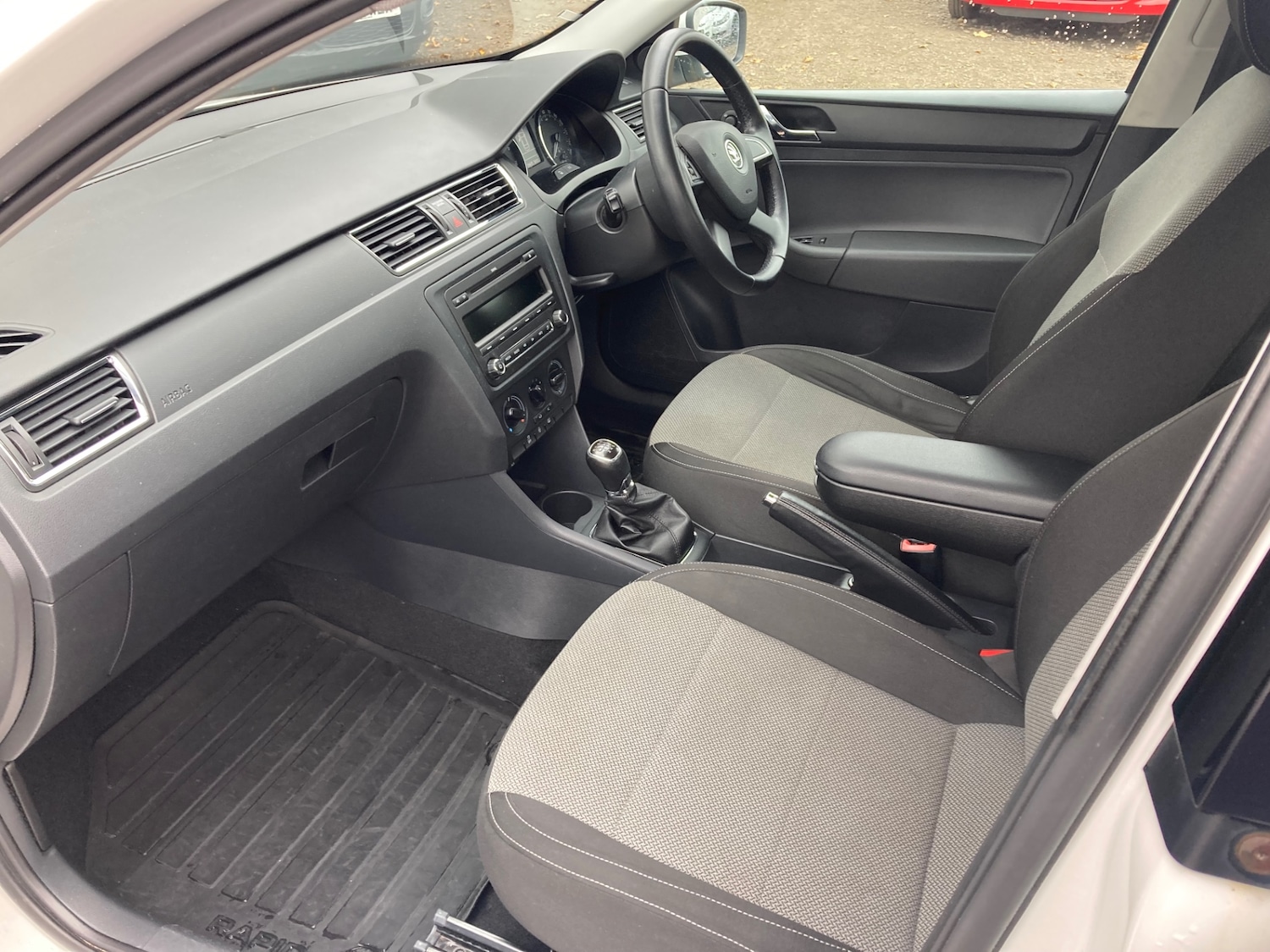Used Skoda Rapid 2013 for sale - 76302507: Photo 7