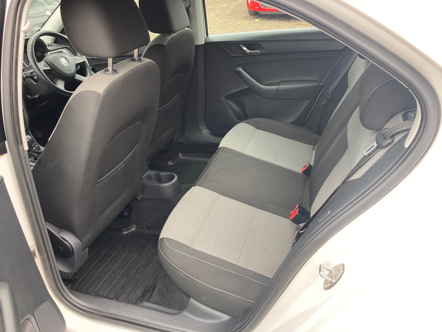 Used Skoda Rapid 2013 for sale - 76302507: Photo 8
