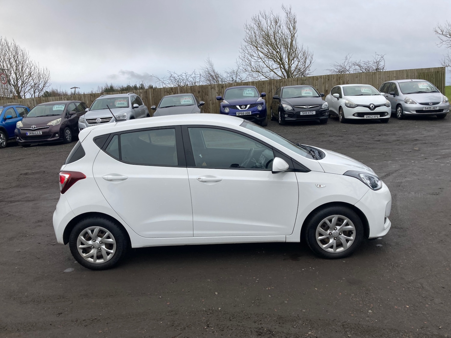 Used Hyundai i10 2019 for sale - 77198335: Photo 6