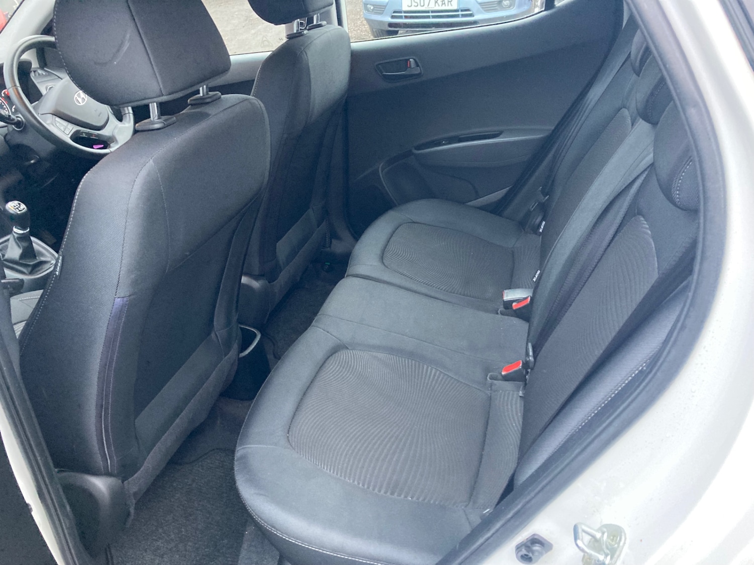 Used Hyundai i10 2019 for sale - 77198335: Photo 8