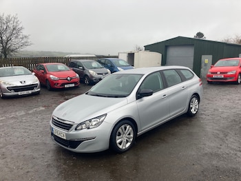 Used Peugeot 308 2015 for sale - 76612603: Photo