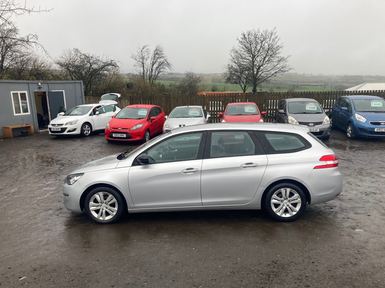Used Peugeot 308 2015 for sale - 76612603: Photo 2