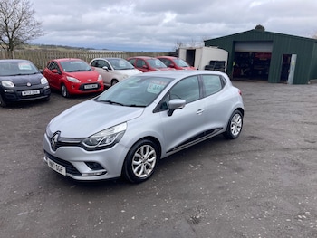 Used Renault Clio 2017 for sale - 77802627: Photo