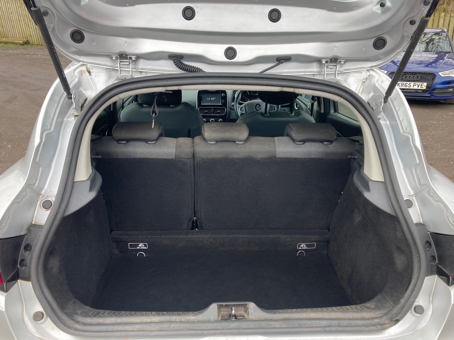 Used Renault Clio 2017 for sale - 77802627: Photo 9