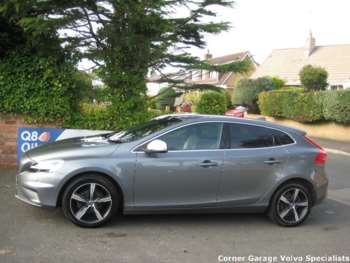 Used Volvo V40 2019 for sale - 73204847: Photo