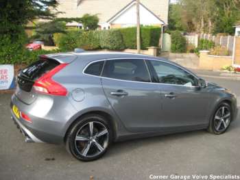 Used Volvo V40 2019 for sale - 73204847: Photo