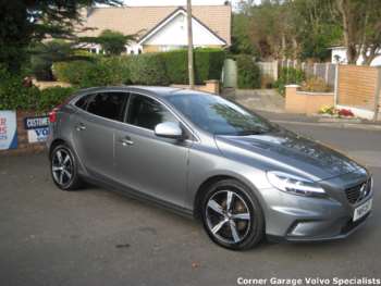 Used Volvo V40 2019 for sale - 73204847: Photo