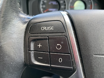 Used Volvo XC70 2010 for sale - 78849254: Photo