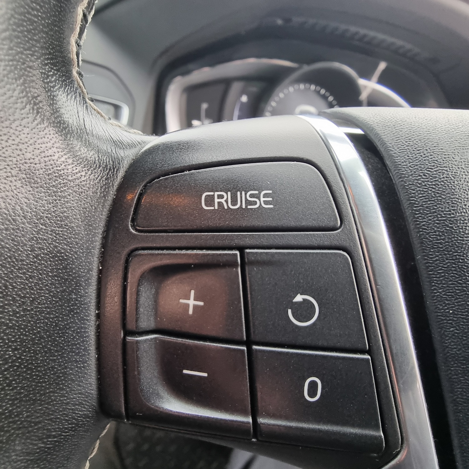 Used Volvo XC60 2017 for sale - 77650971: Photo 13