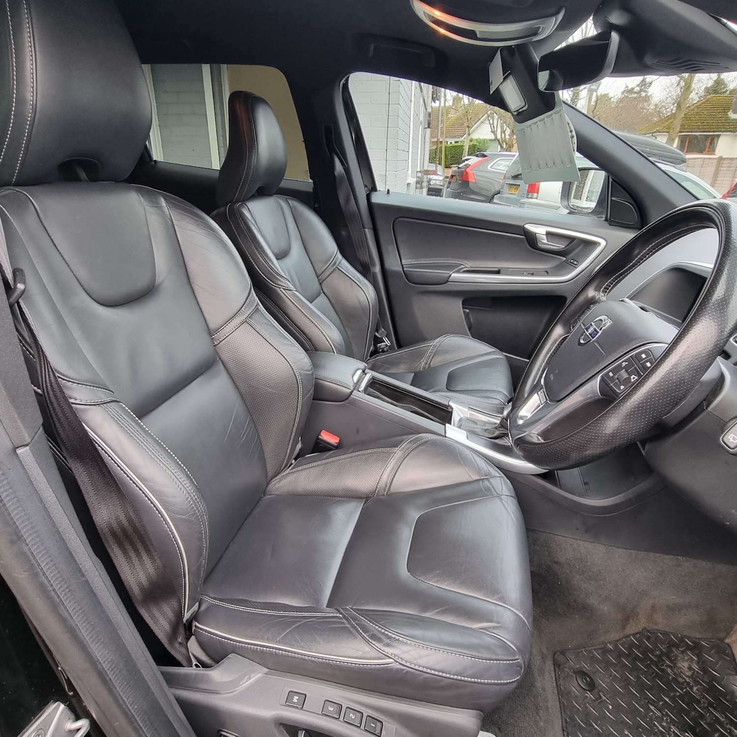 Used Volvo XC60 2017 for sale - 77650971: Photo 15