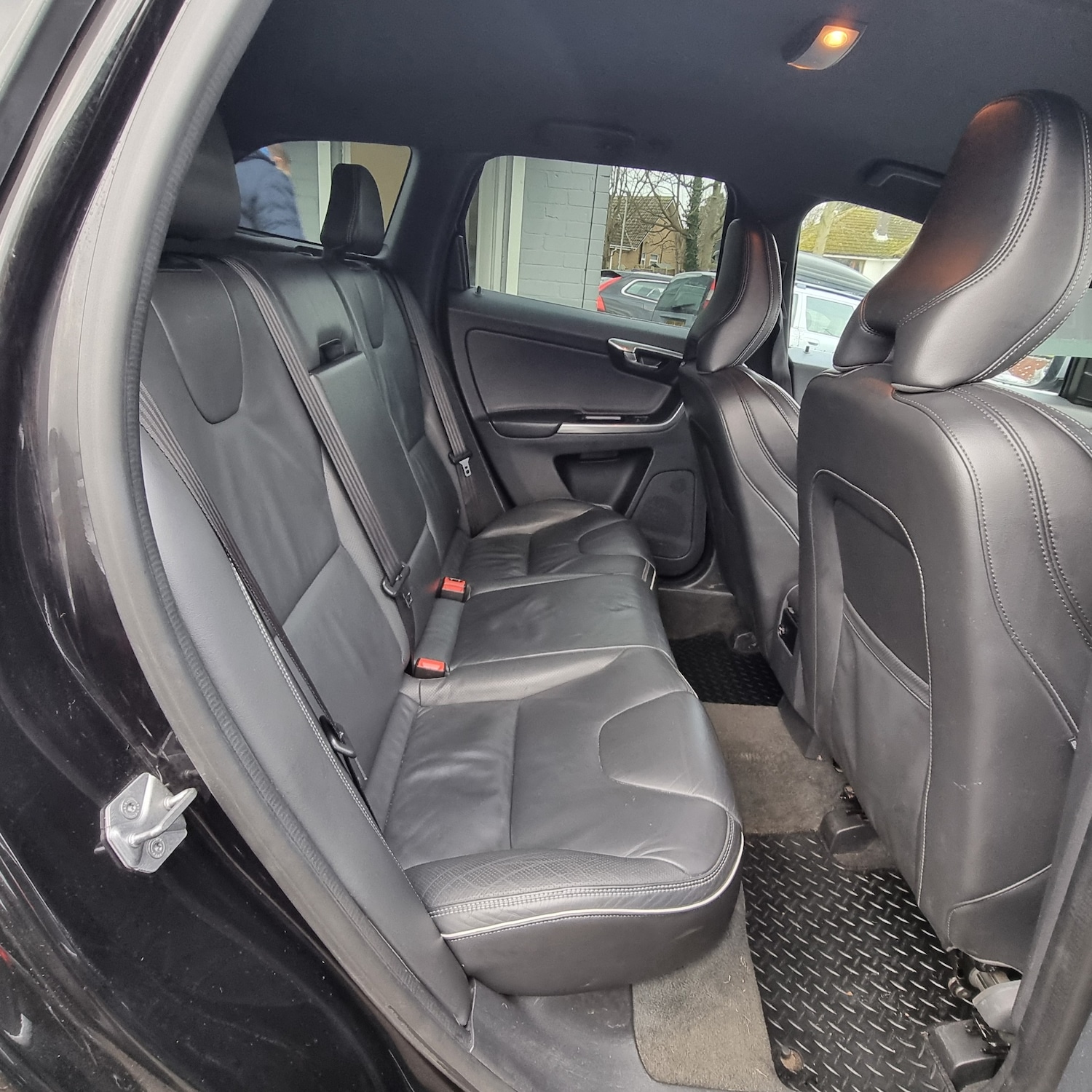 Used Volvo XC60 2017 for sale - 77650971: Photo 16