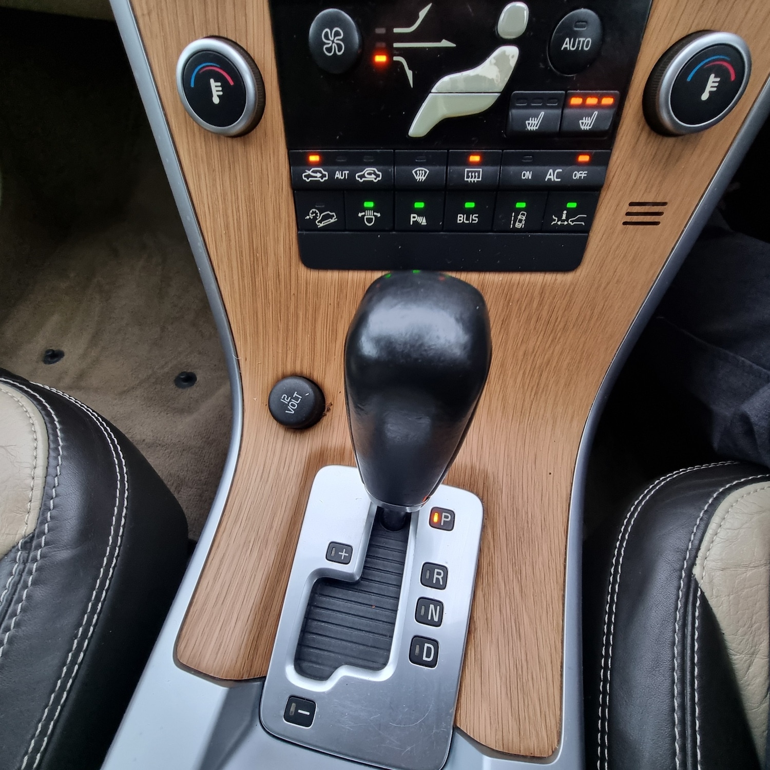 Used Volvo XC60 2008 for sale - 77339509: Photo 8