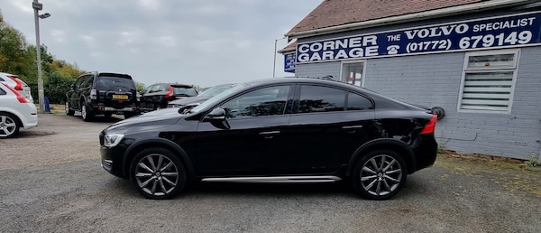 Used Volvo S60 2016 for sale - 75701242: Photo 2