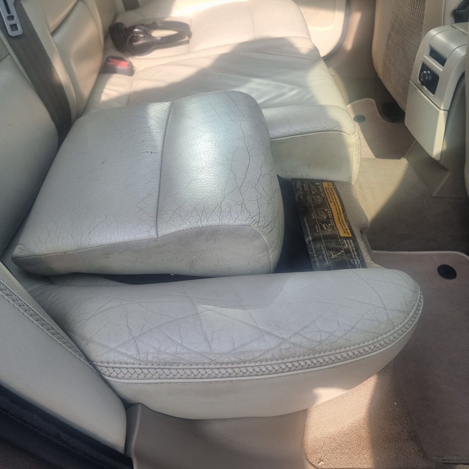 Used Volvo XC70 2010 for sale - 78078556: Photo 12