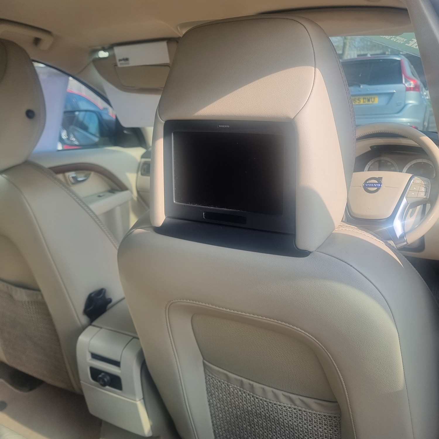 Used Volvo XC70 2010 for sale - 78078556: Photo 4