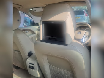 Used Volvo XC70 2010 for sale - 78078556: Photo