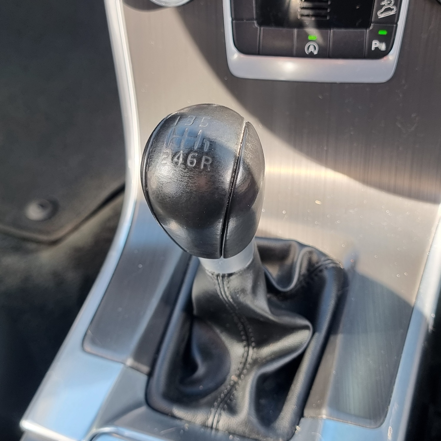 Used Volvo XC60 2015 for sale - 78000608: Photo 10